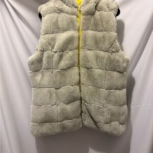 Maurices Cozy Reversible Gray and Yellow Vest with Bright Yellow Zipper